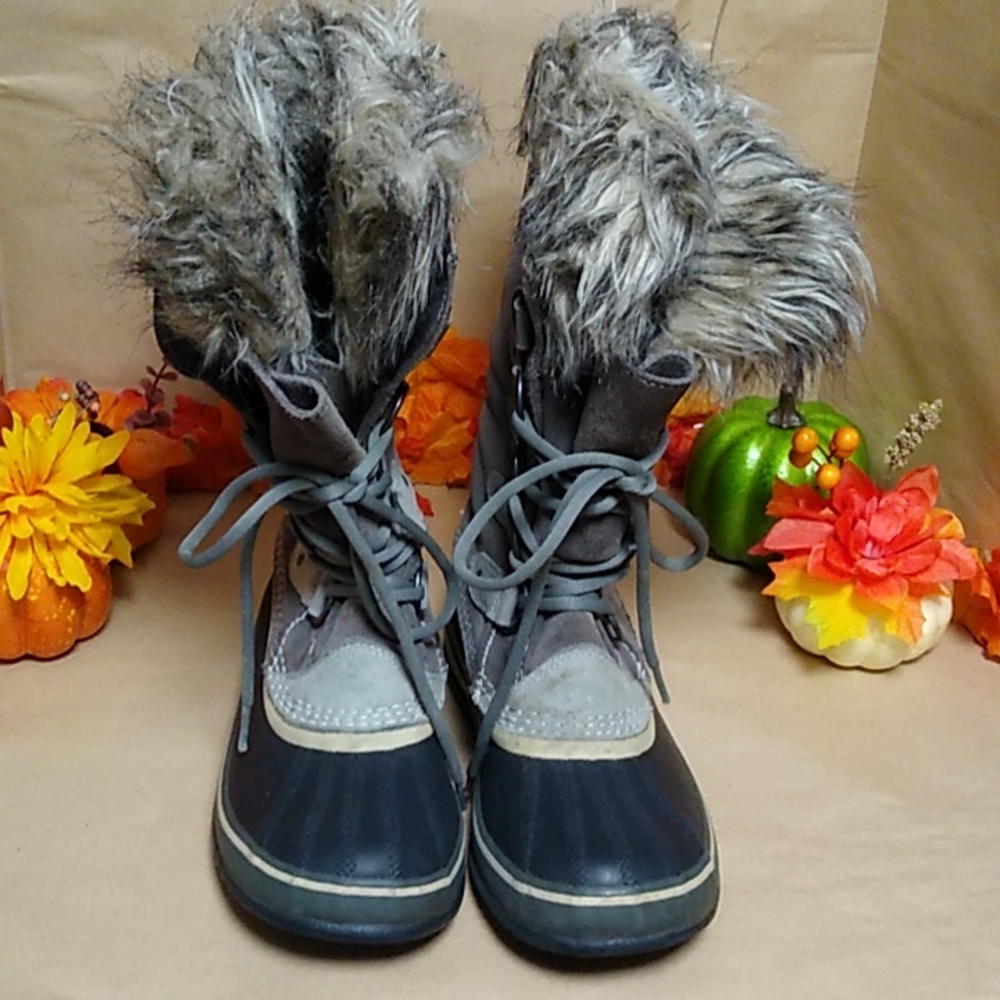 Sorel Women's Winter Boots with Faux Fur - Black and Brown